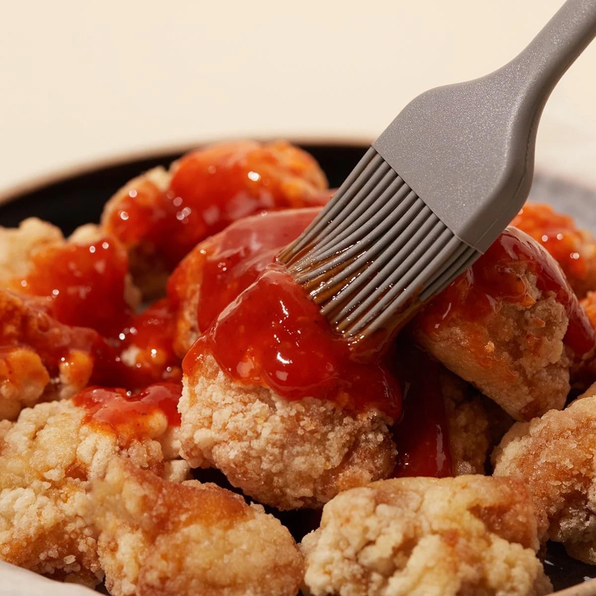 VIVID KITCHEN Korean Chicken Sauce – Low-Calorie, No Preservatives – Sweet and Savory Flavor – Easy Squeeze Bottles – Authentic Korean BBQ Marinade and Dipping Sauce – 2 Pack – 11.33 oz Each